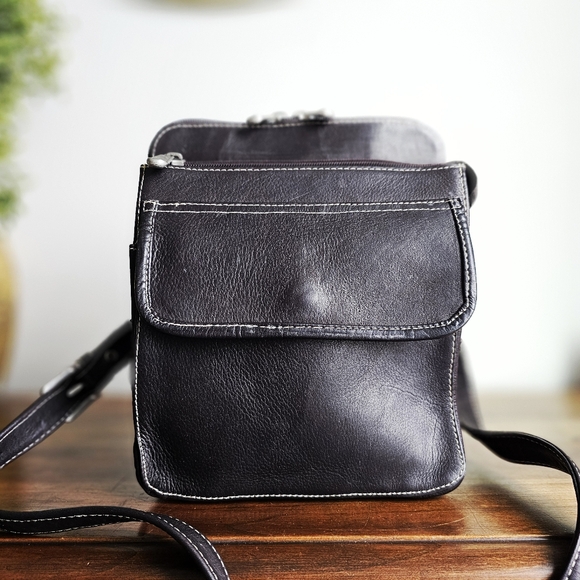 Le Donne Genuine Leather Collection Structured Organizer Shoulder Crossbody Bag - Picture 3 of 16